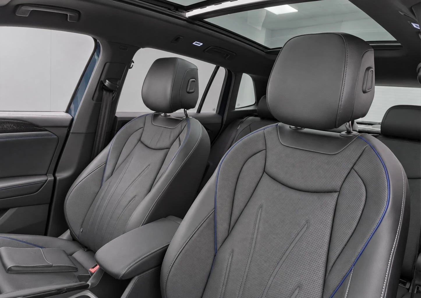 Volkswagen-Tiguan-image-14