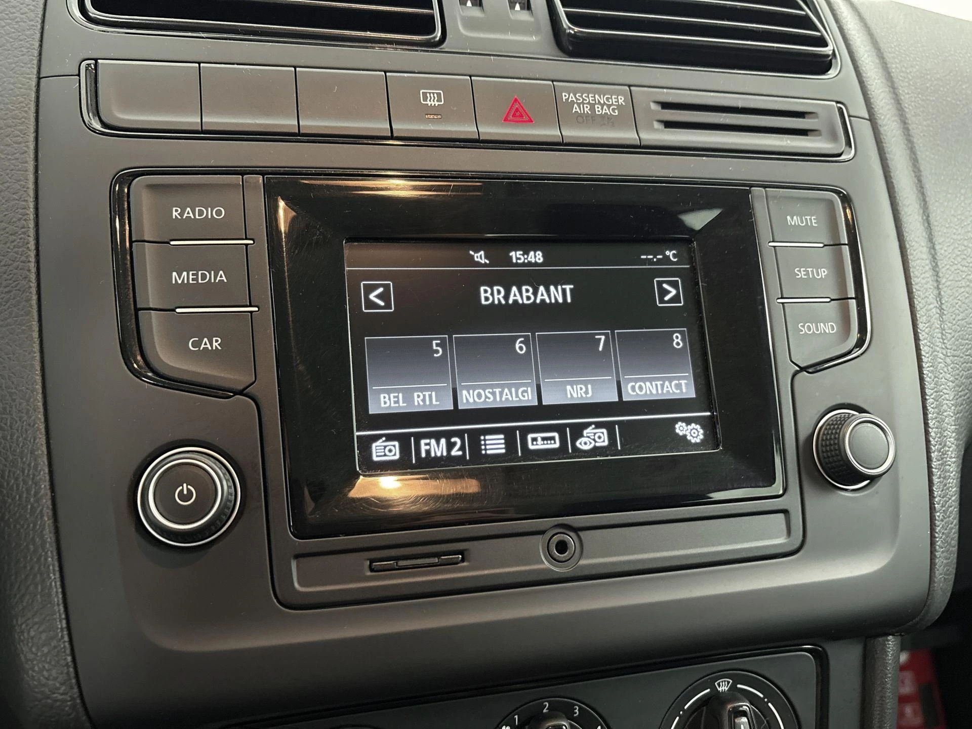Volkswagen-Polo-image-17