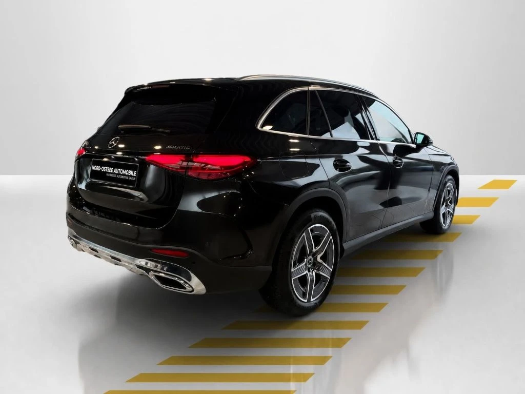 Mercedes-Benz-GLC 300 d-image-14