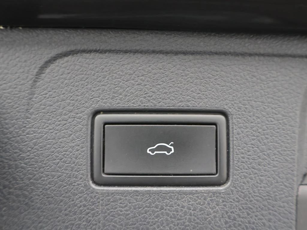 Volkswagen Passat Variant GTE Passat Variant GTE 'usiness 1.4 SI 218PK *AUTOMAAT*CAMERA*NAVI*PDC*ACC*KEYLESS GO*APP-CONNECT*...*
