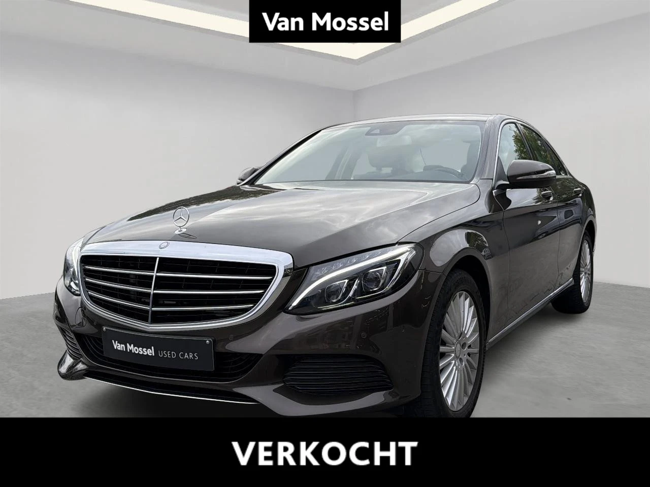 Mercedes-Benz-C-Klasse-image-0