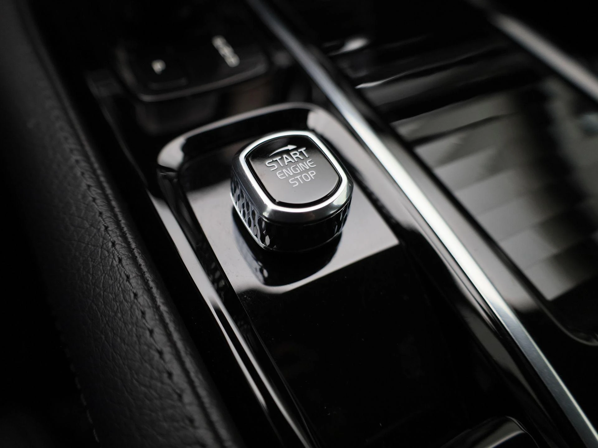 Volvo-V90-image-25