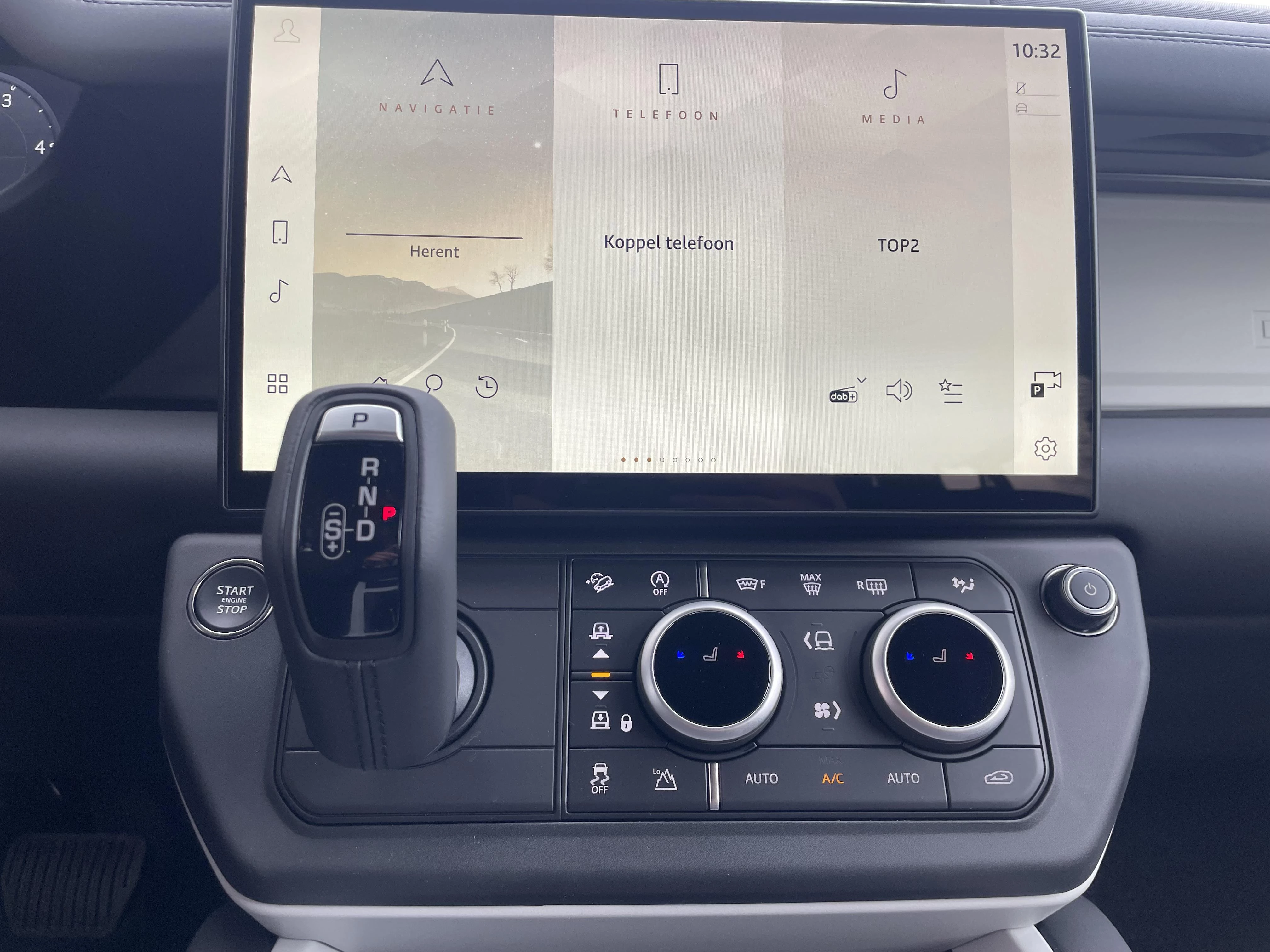 Land Rover Defender 110 D200 S Demo