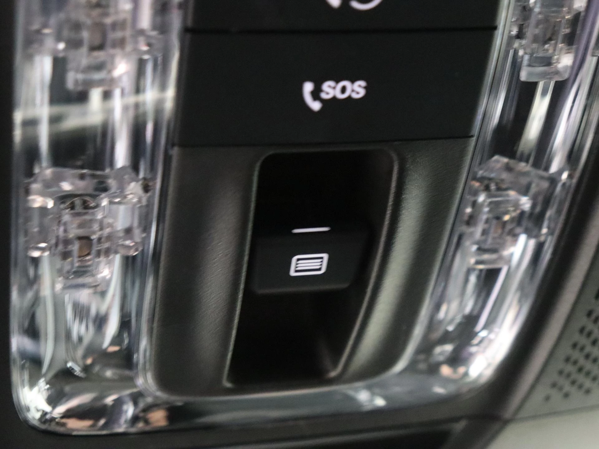 Mercedes-Benz-CLA-image-27