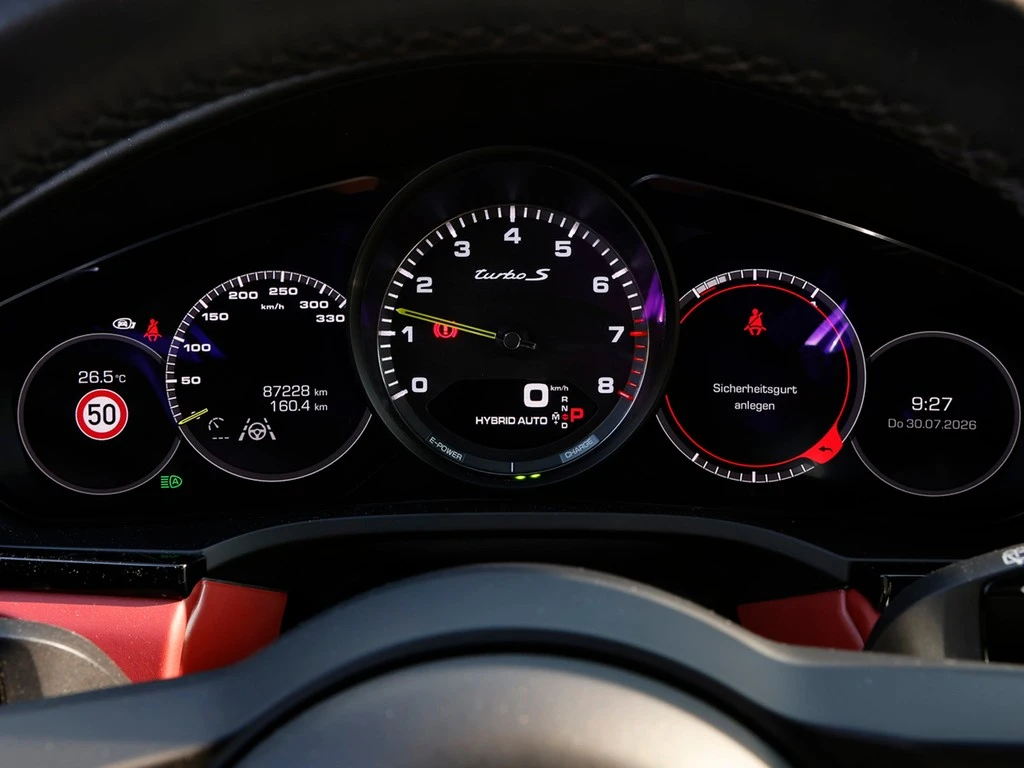 Porsche-Cayenne-image-16