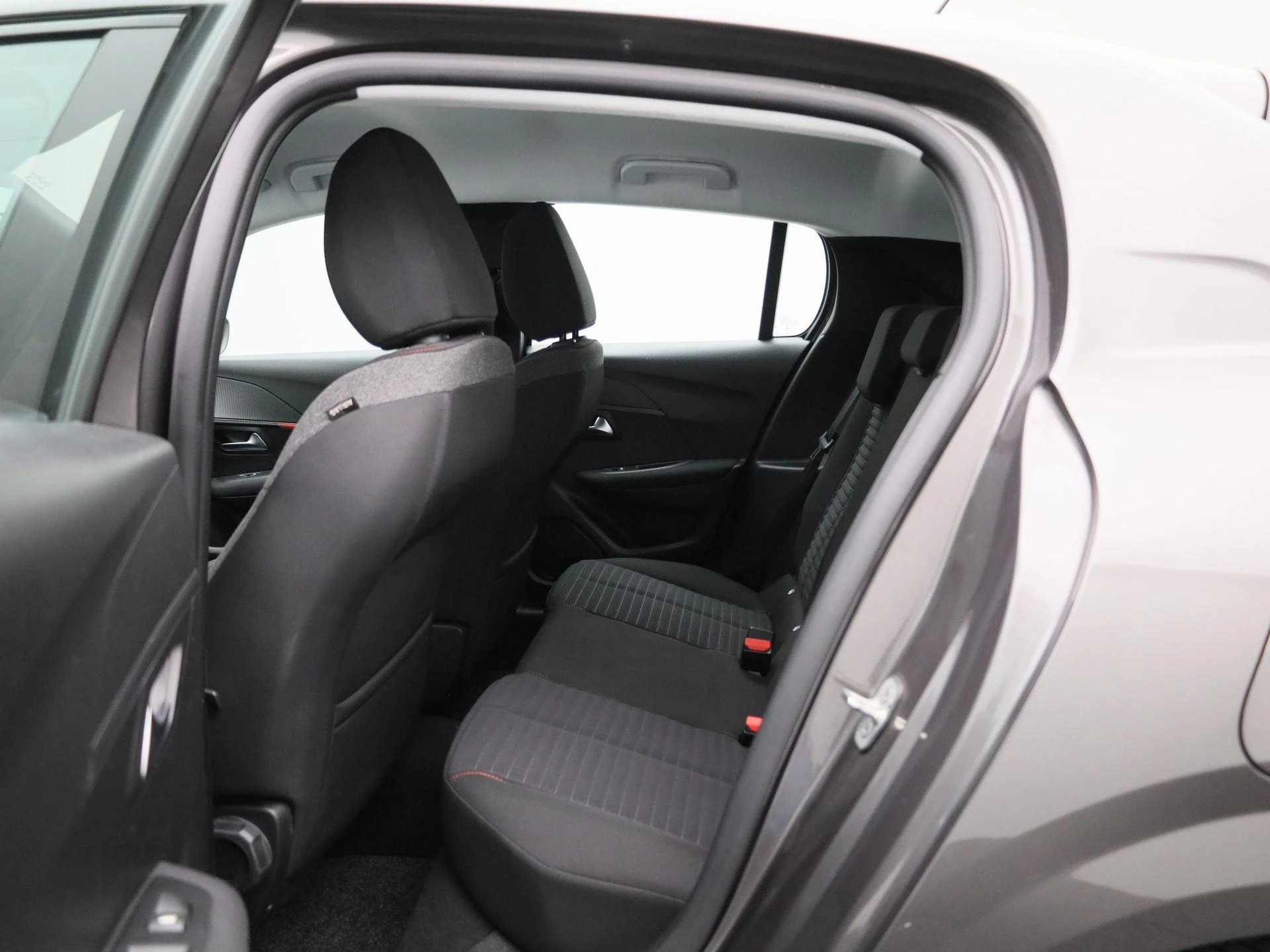 Peugeot-208-image-9