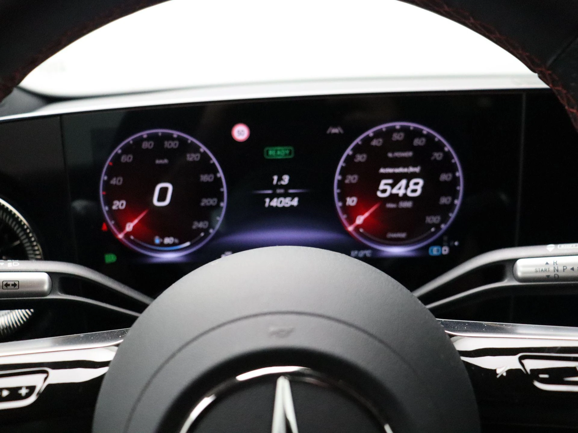 Mercedes-Benz-CLA-image-12