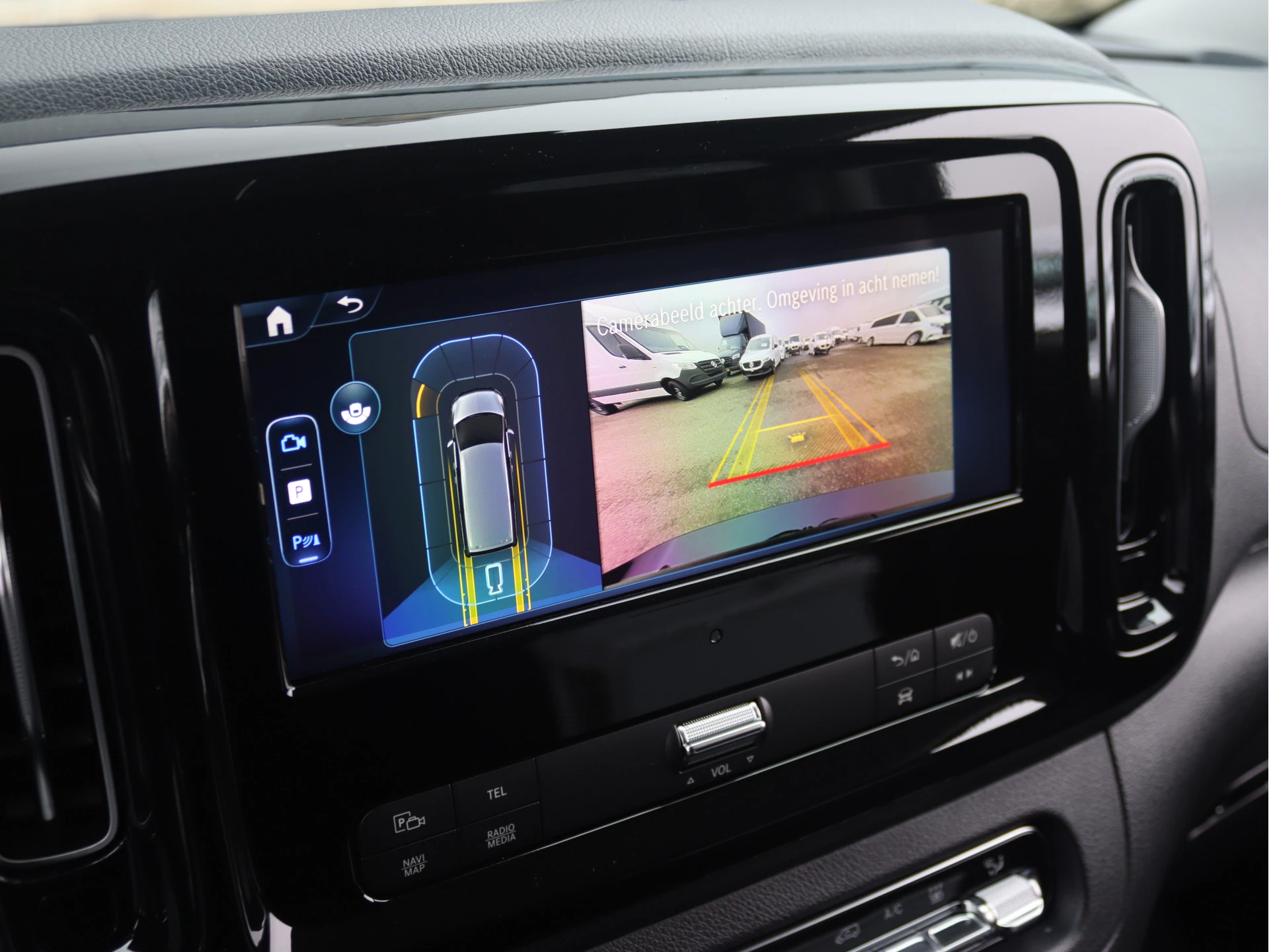 Mercedes-Benz-eVito-image-8