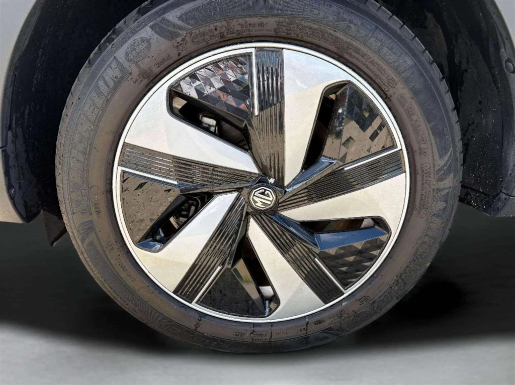 MG-ZS EV-image-6
