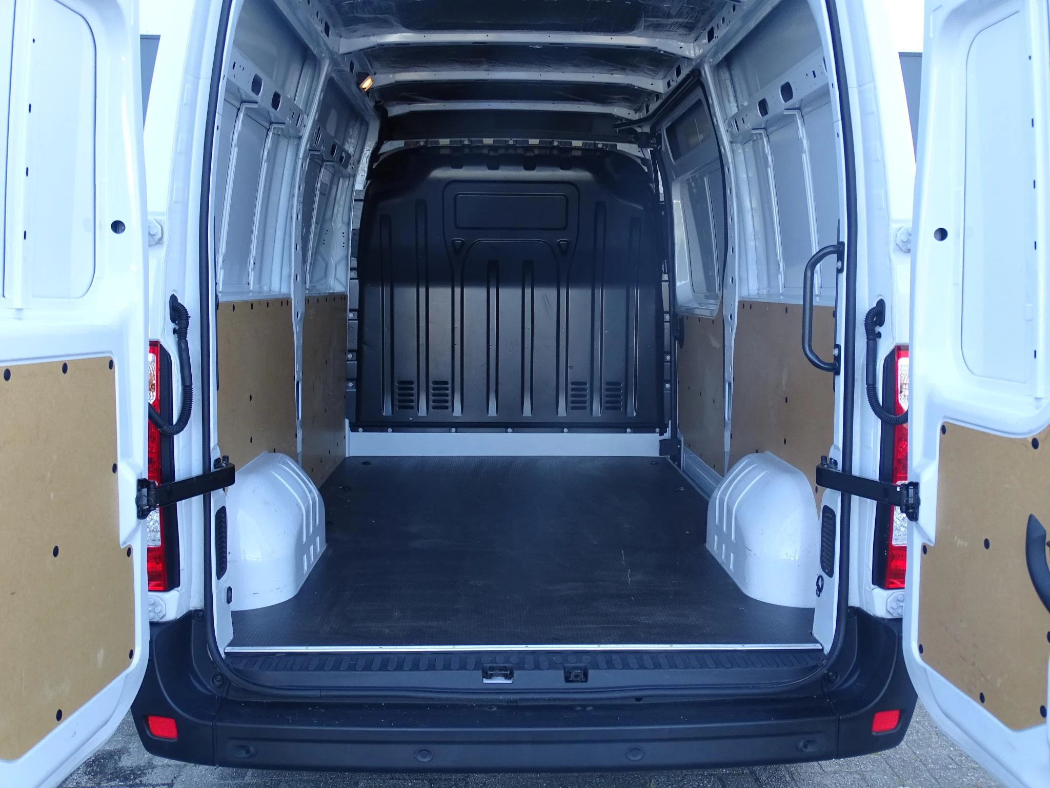 Renault Master L2H2 Blue dCi 135 - 3.5T Confort