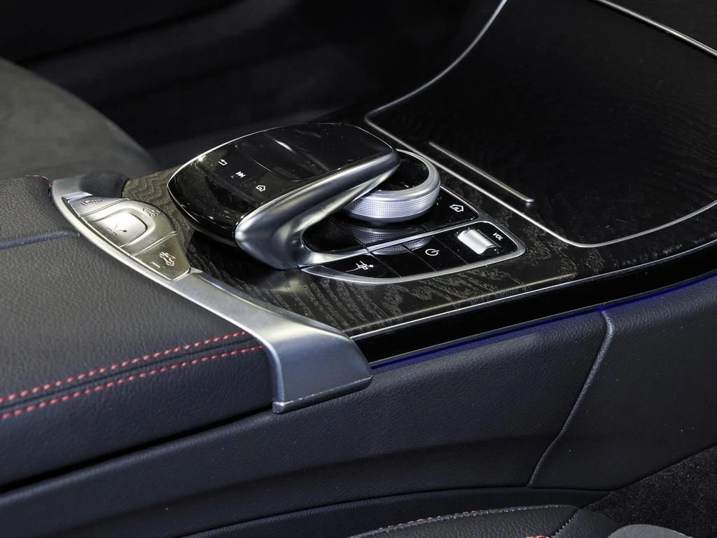 Mercedes-Benz-C-Klasse 200-image-12