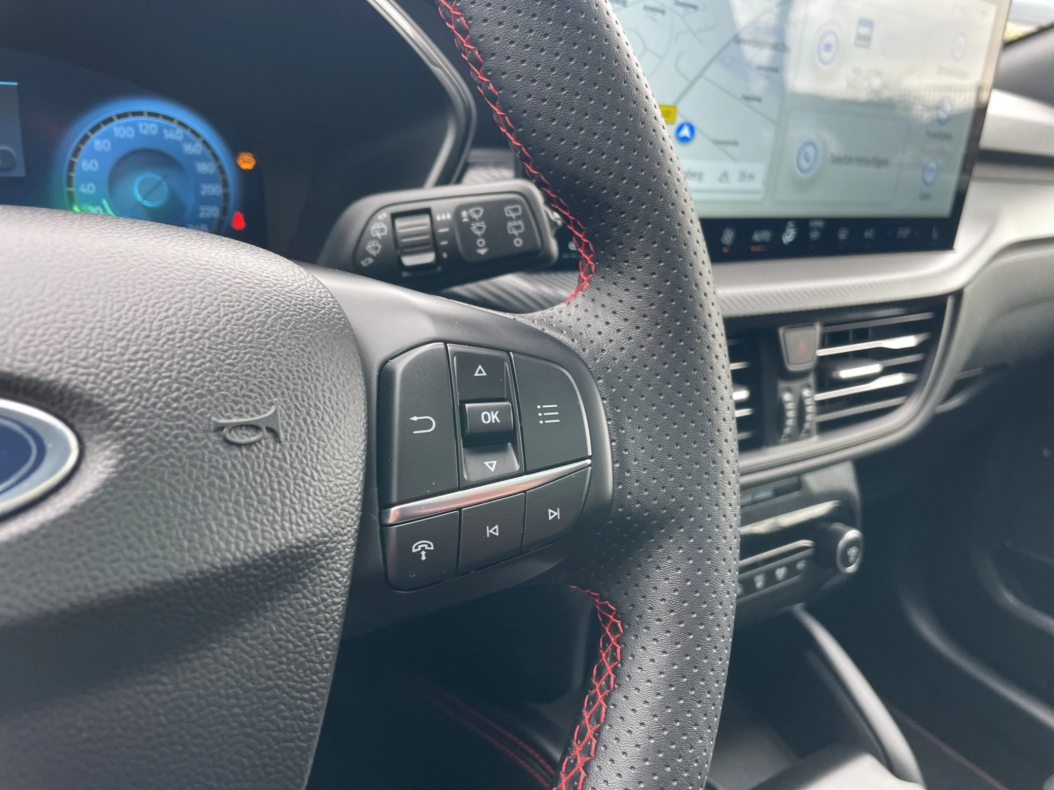 Ford-Kuga-image-18