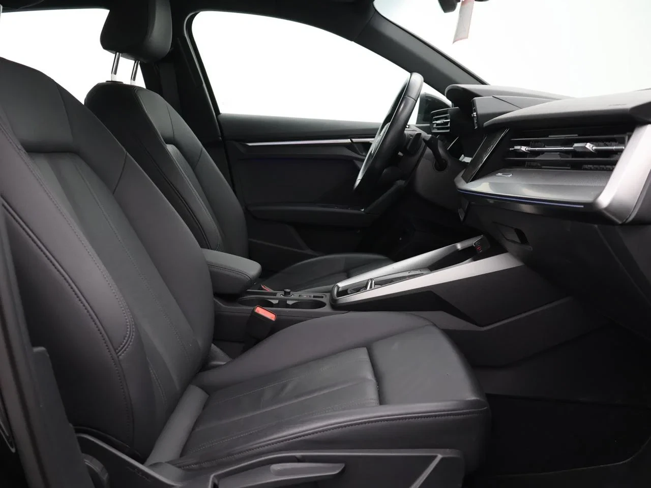 Audi A3 Sportback PHEV Audi A3 Sportback PHEV S line 40TFSIe 204PK *AUTOMAAT*LEDER*PDC*ACC*VIRTUAL COCKPIT*NAVI*APP-CONNECT*AIRCO*...*