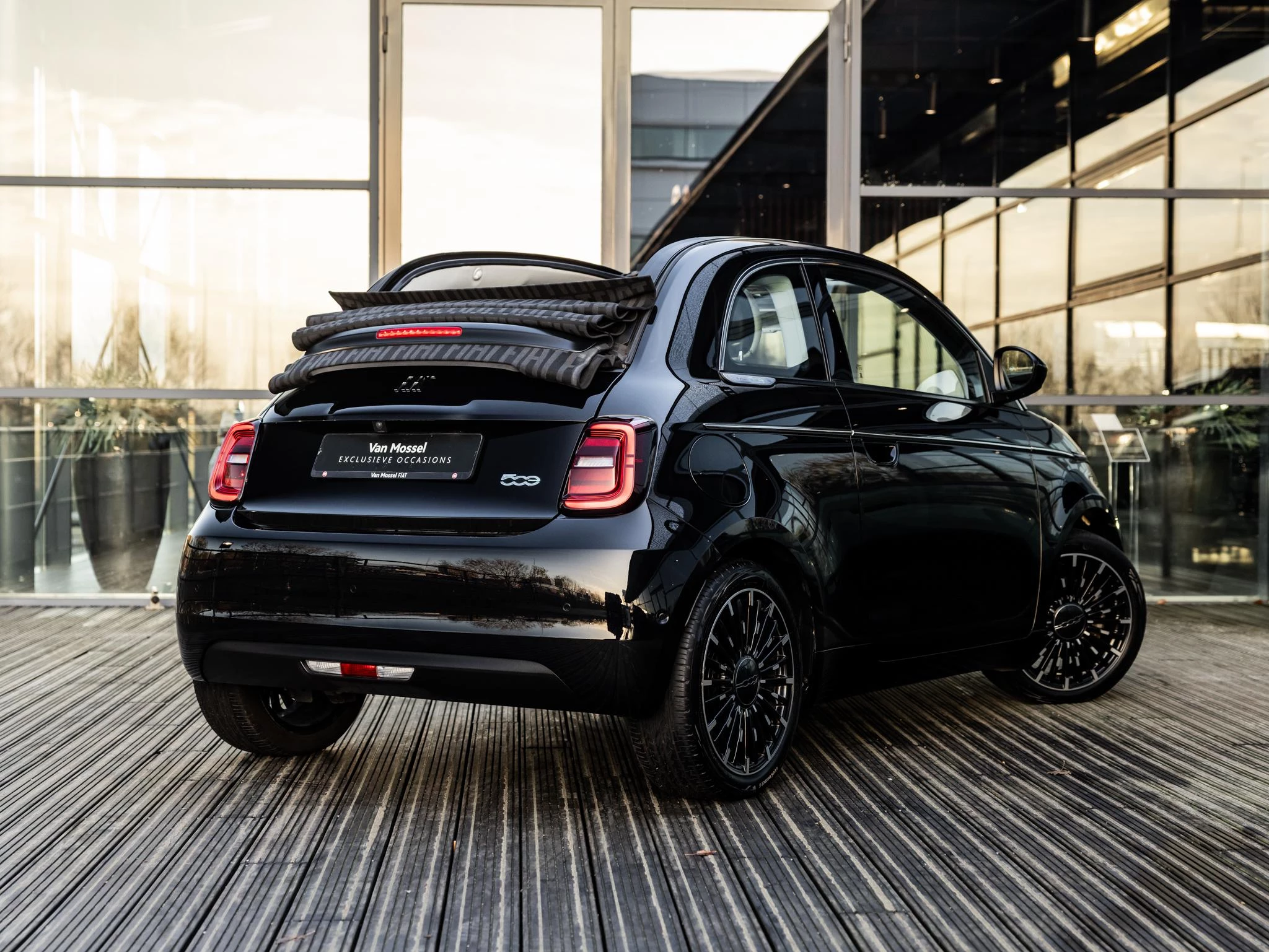 Fiat-500C-image-1
