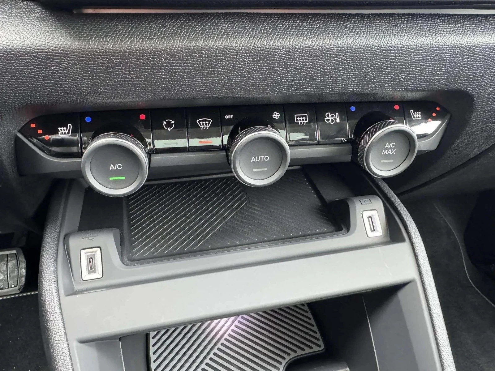 Citroën-ë-C4 X-image-14