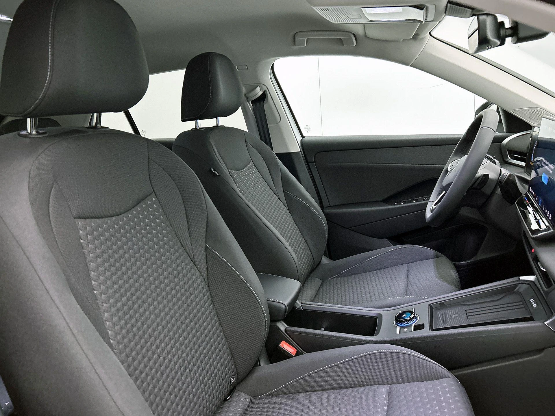 Volkswagen-T-Roc-image-31