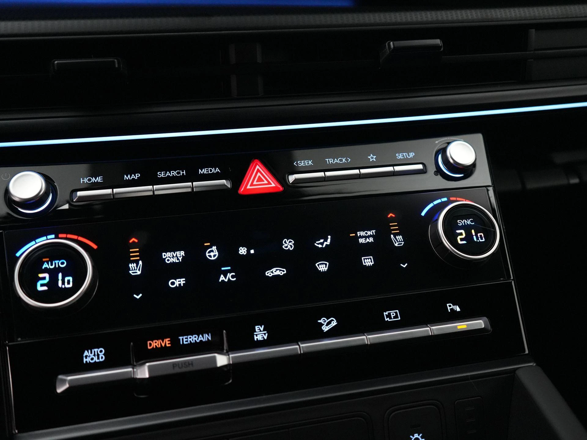 Hyundai-Santa Fe-image-19