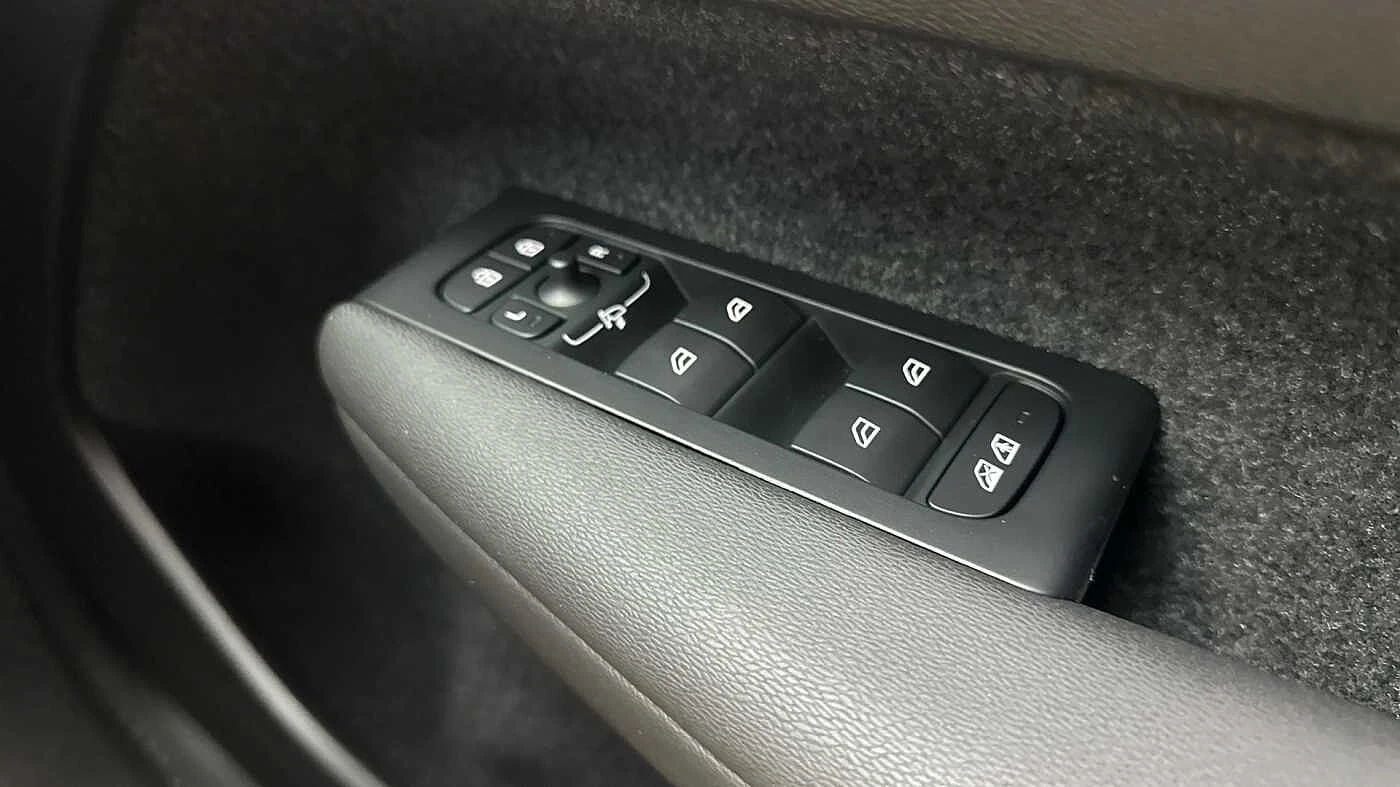 Volvo-XC40-image-22