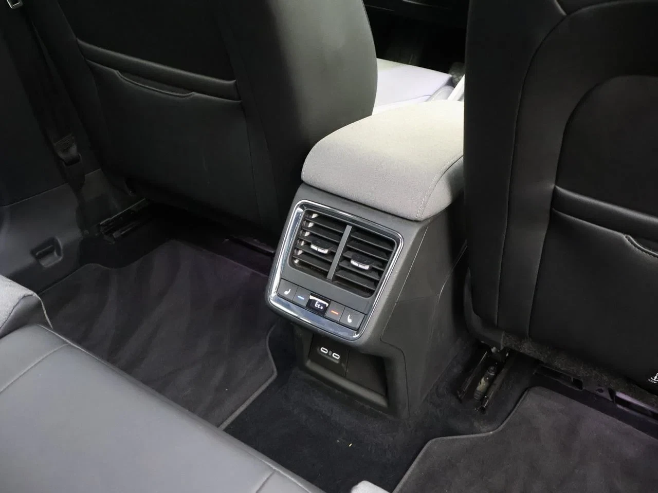 Škoda-Enyaq iV-image-23