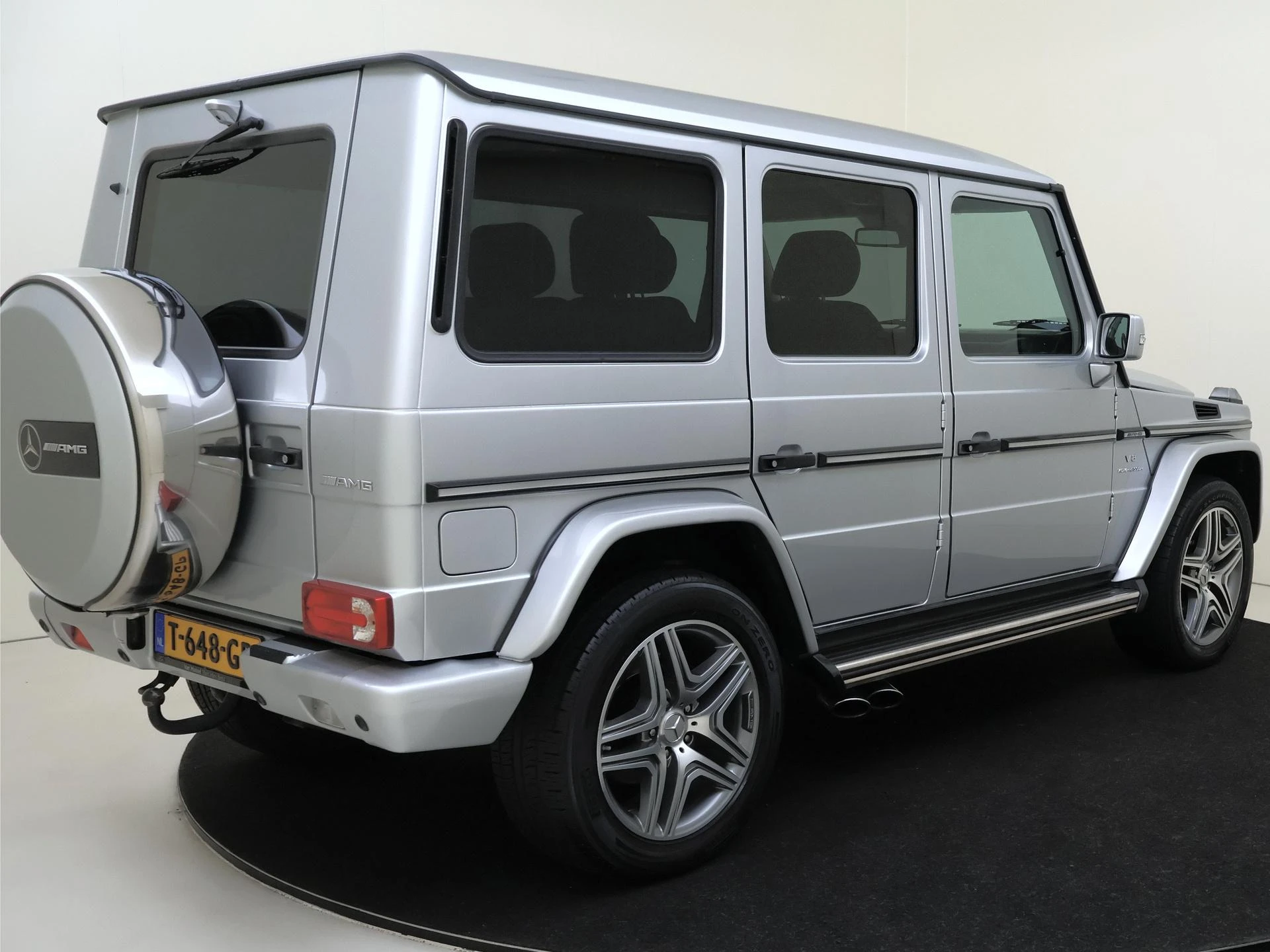 Mercedes-Benz-G-Klasse-image-7