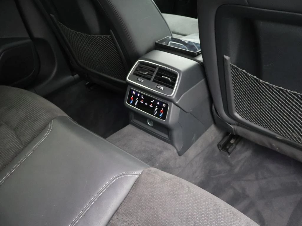 Audi A6 Avant PHEV Avant PHEV 55TFSIe QUATTRO Competition 367PK *AUTOMAAT*LEDER*ALCANTARA*ACC*PDC*CAMERA*NAVI*...*