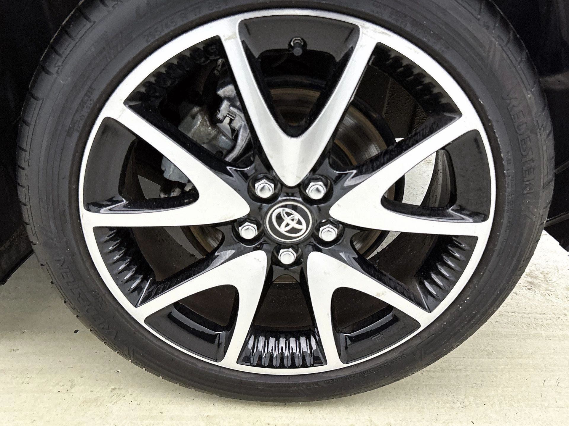 Toyota-Yaris-image-30