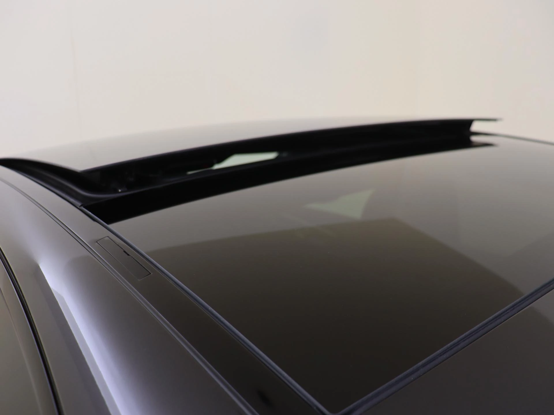 Mercedes-Benz-C-Klasse-image-32