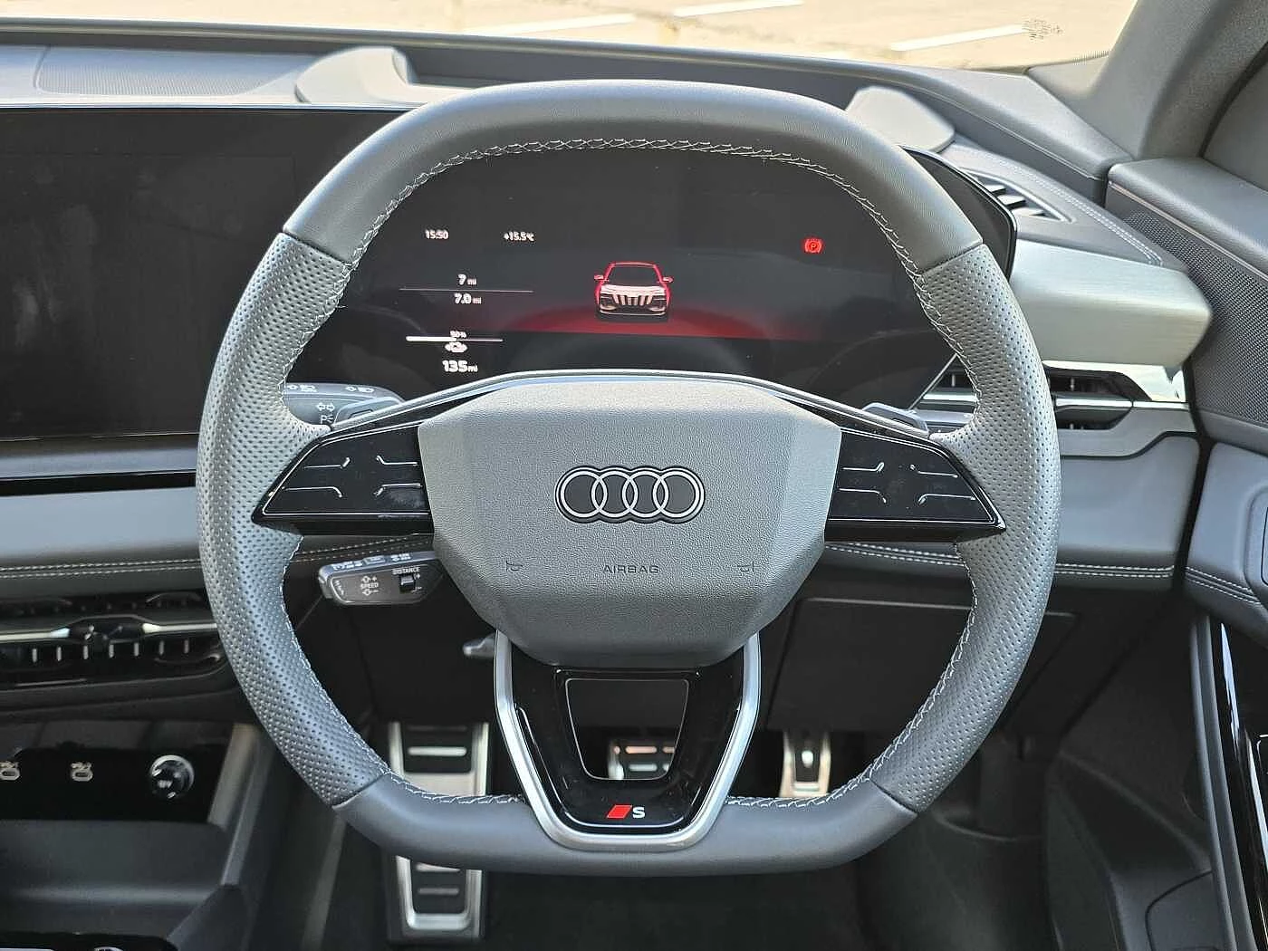 Audi-Q6 e-tron-image-8