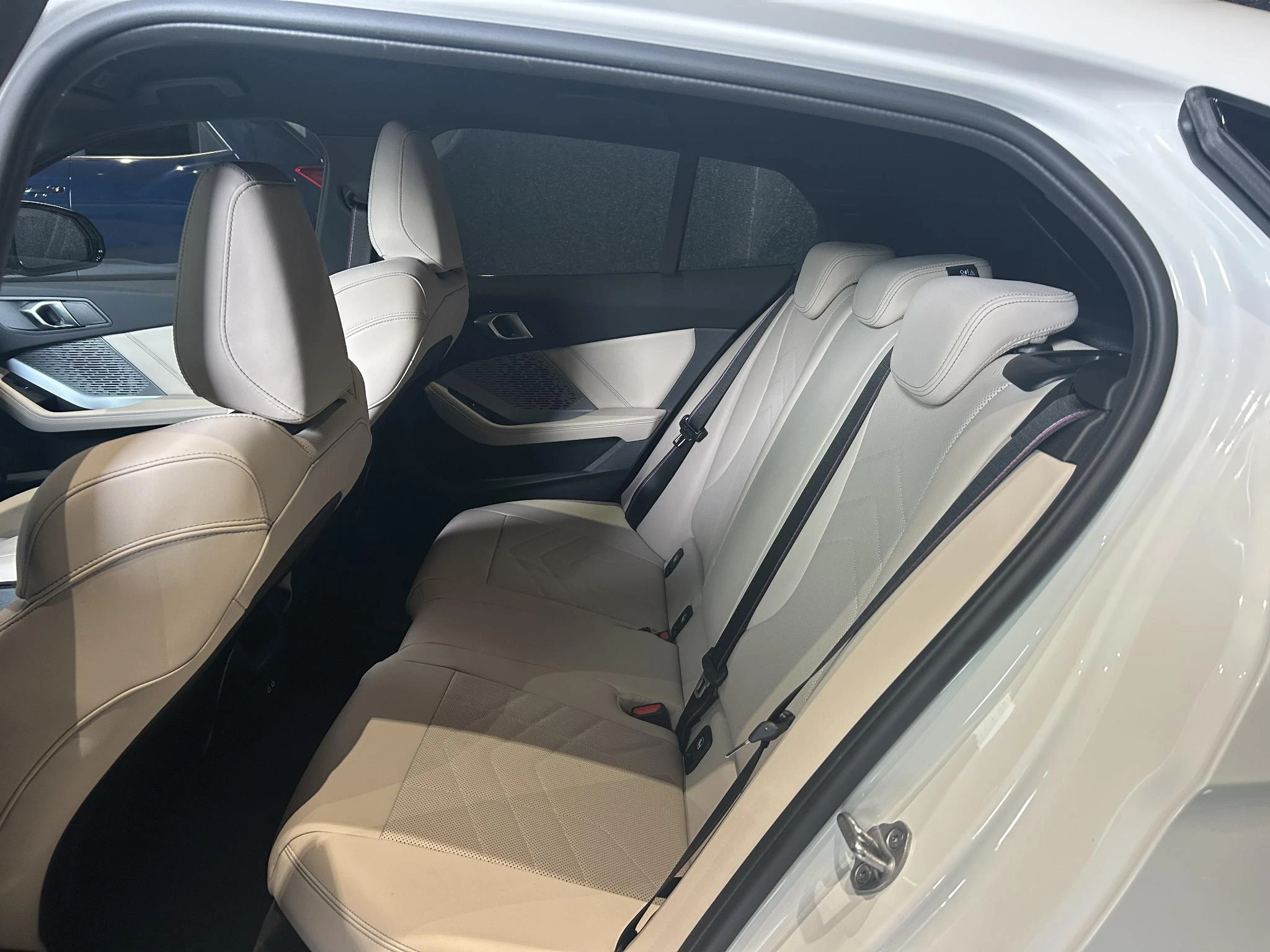BMW-1 Reeks-image-6
