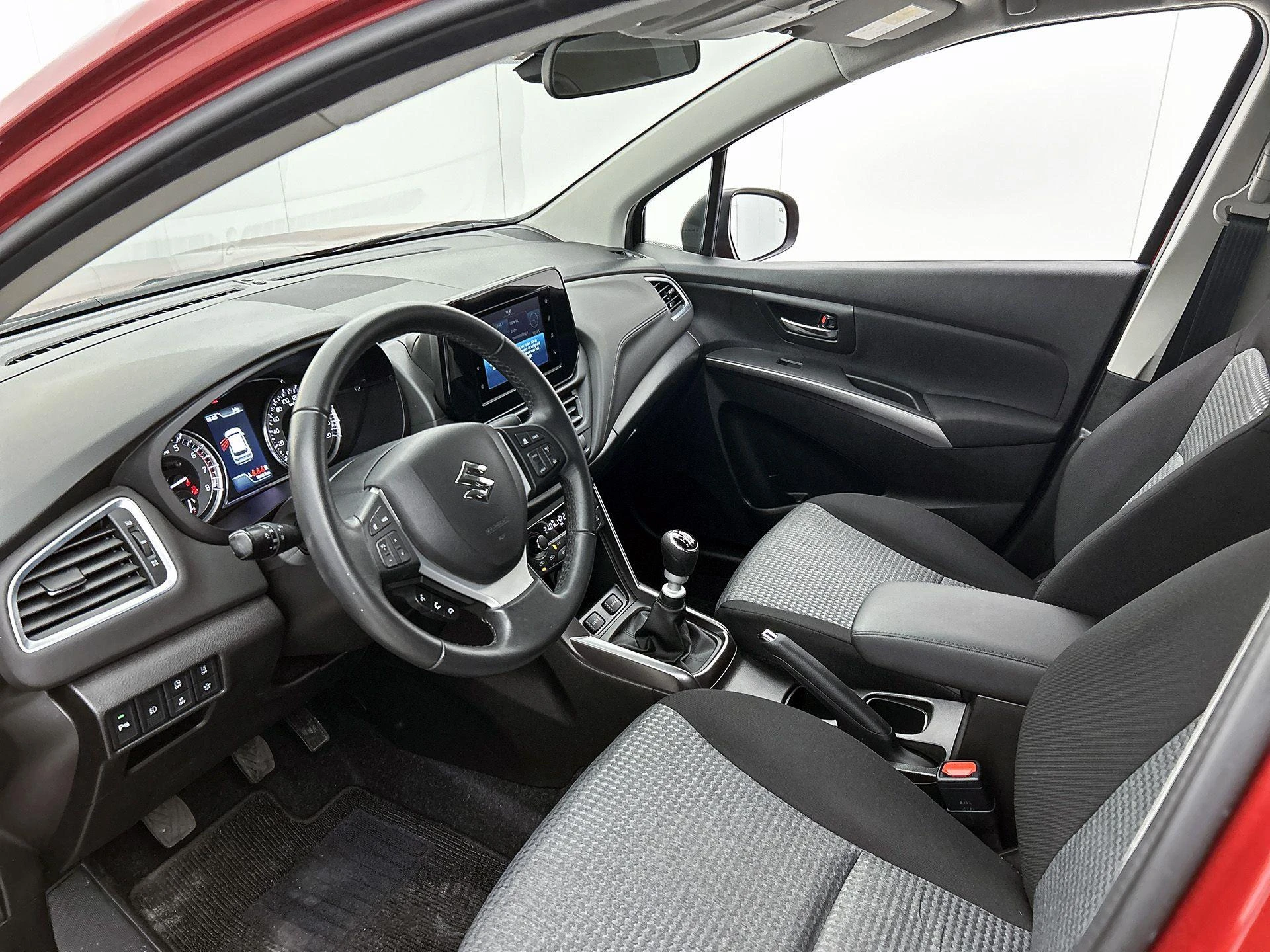 Suzuki-S-Cross-image-20