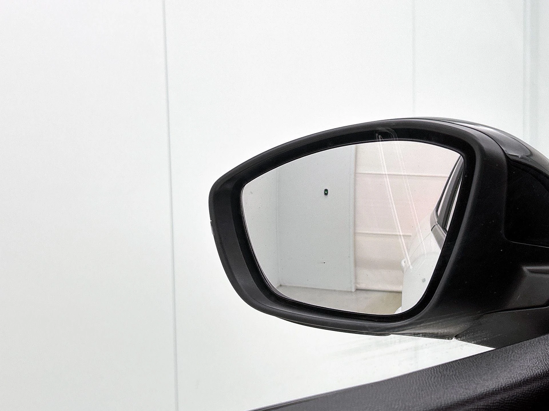 Peugeot-208-image-18