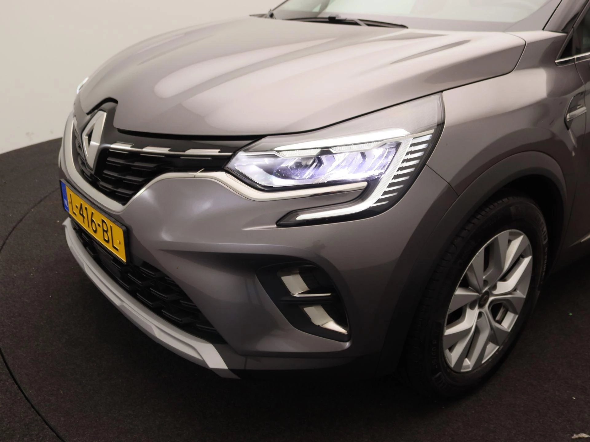 Renault-Captur-image-14