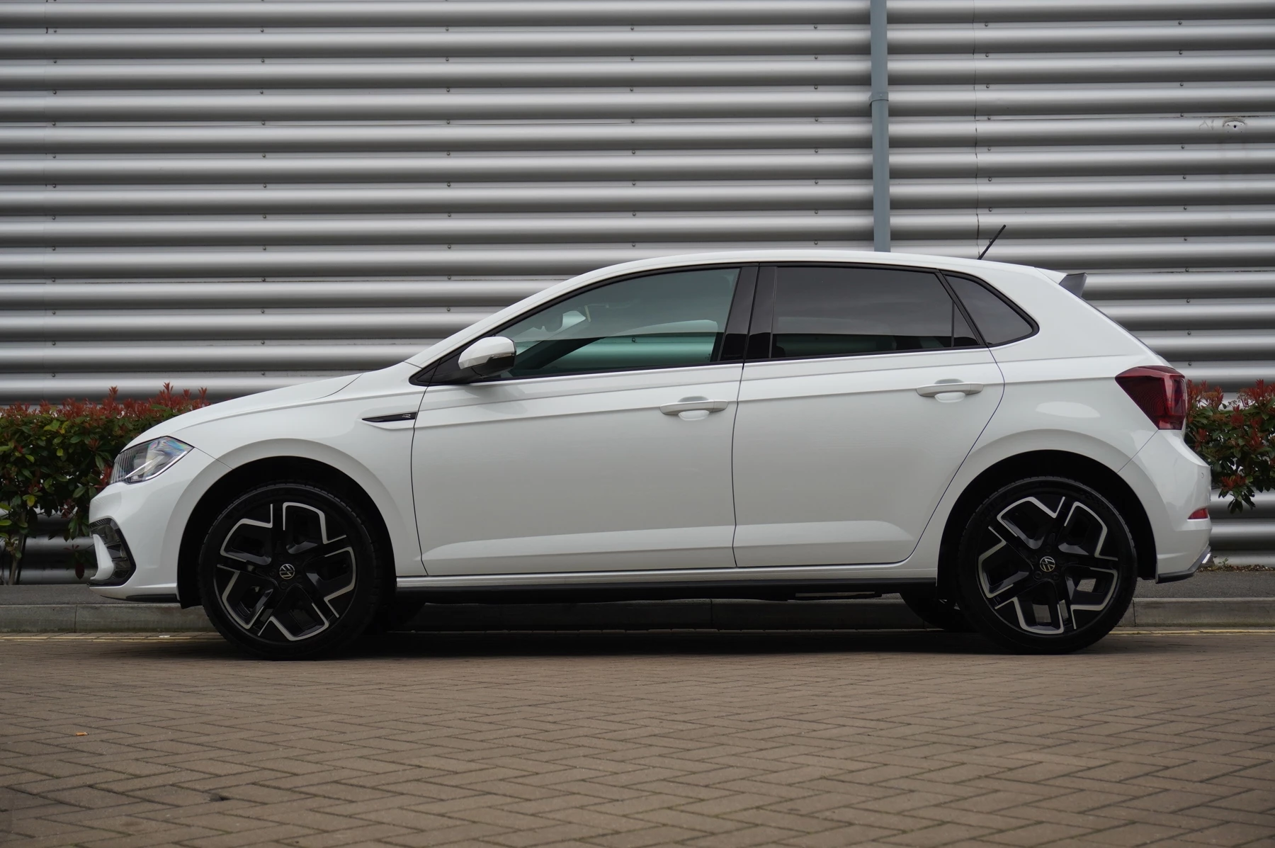 Volkswagen-Polo-image-15