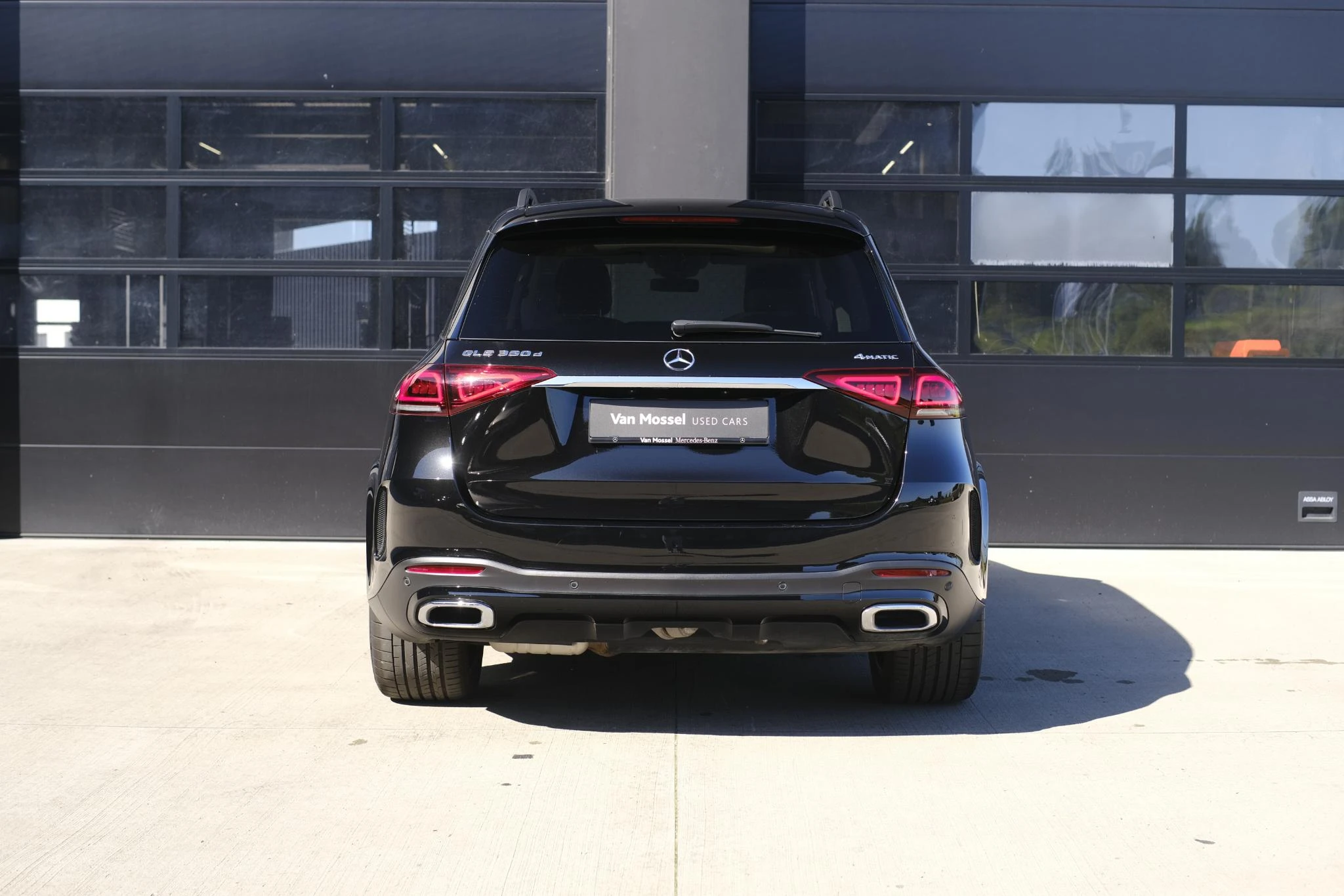 Mercedes-Benz-GLE-image-6