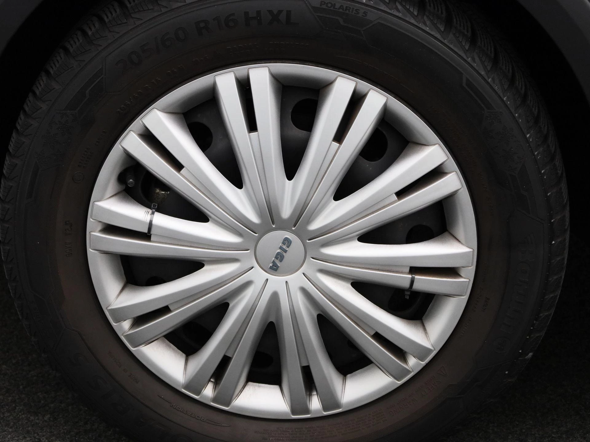 SEAT-Arona-image-11