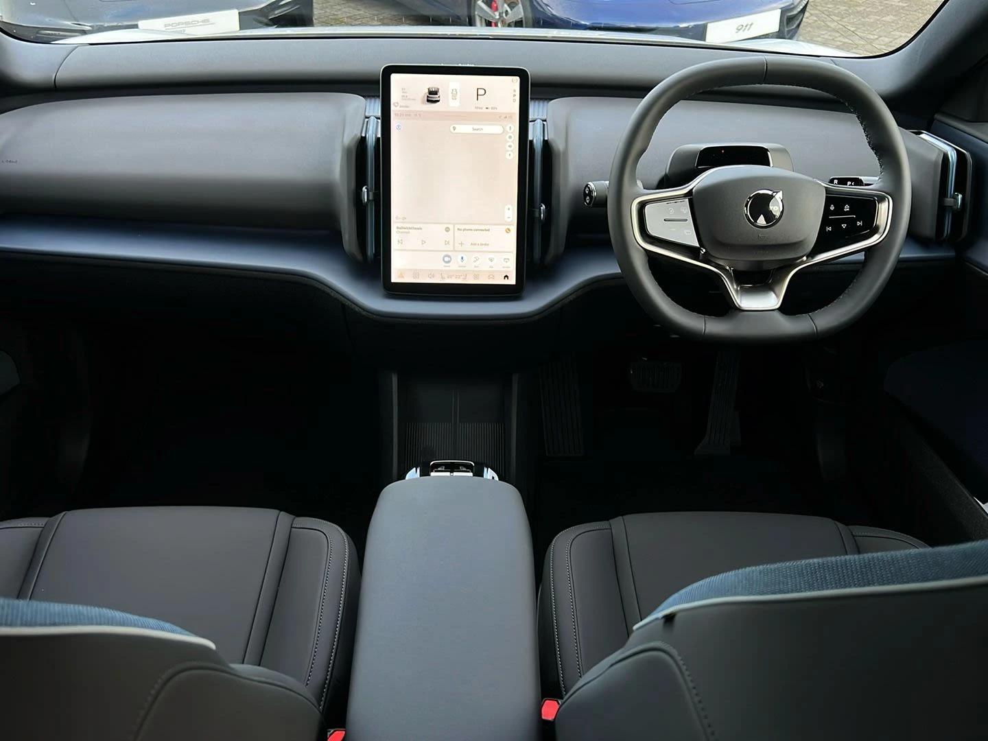 Volvo EX30, image 5