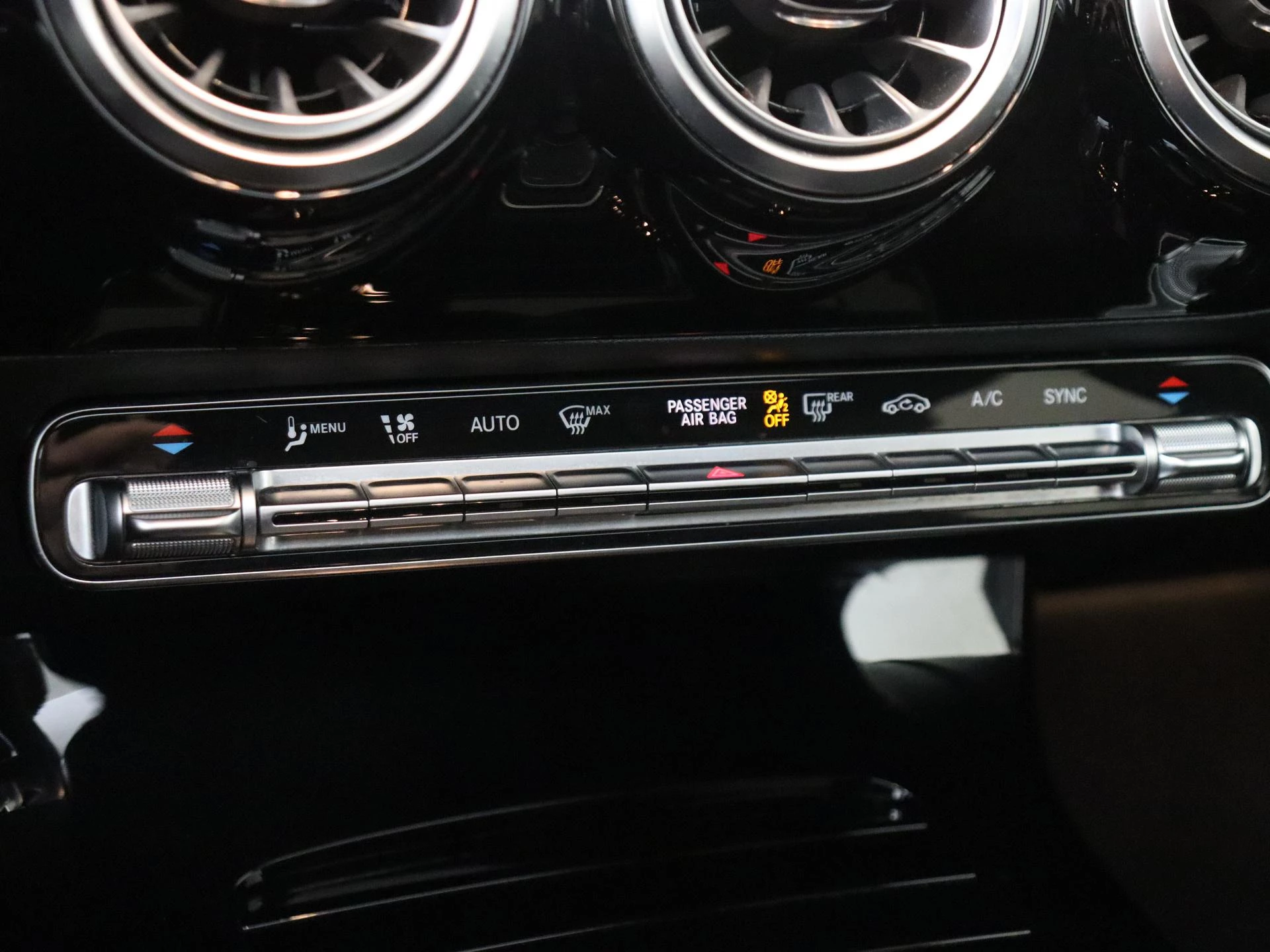 Mercedes-Benz-A-Klasse-image-19