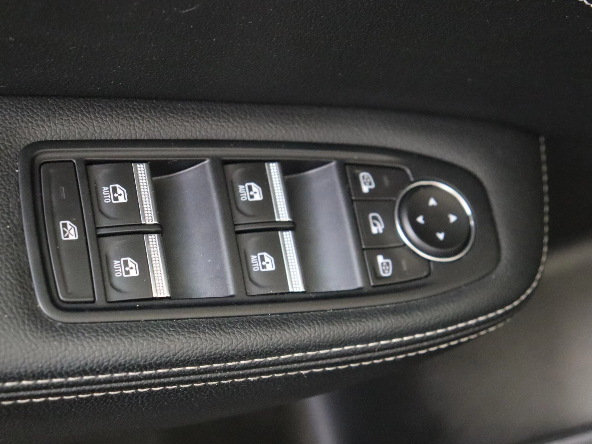 Renault-Arkana-image-28