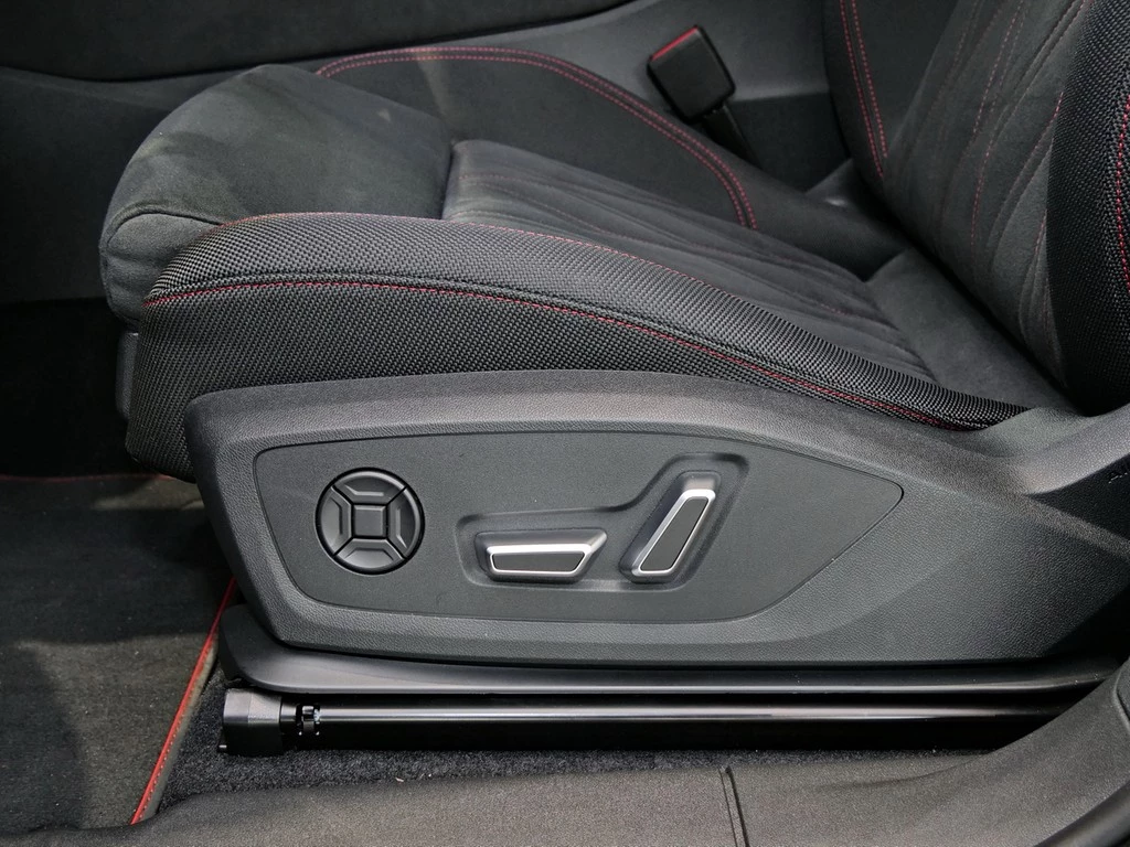 Audi Q3 SUV TFSI quattro S tronic 195 kW / 265 PS