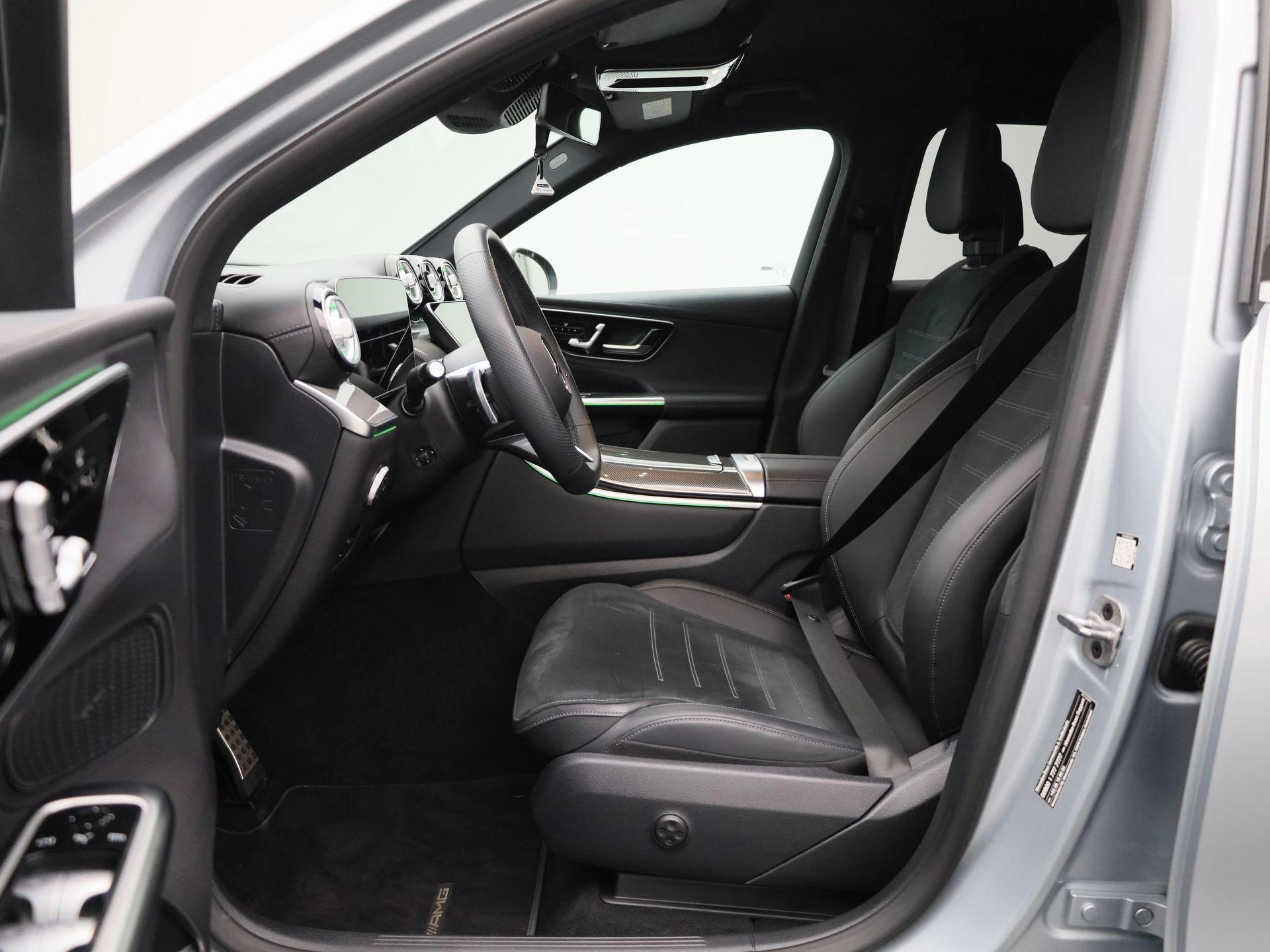 Mercedes-Benz-GLC-image-9