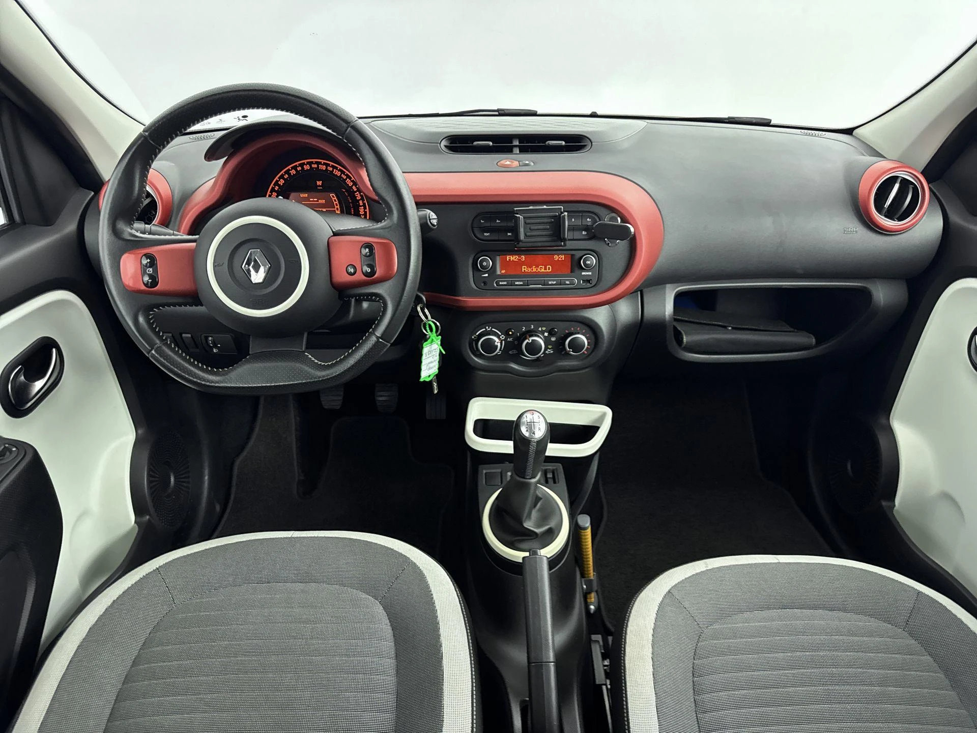 Renault-Twingo-image-17