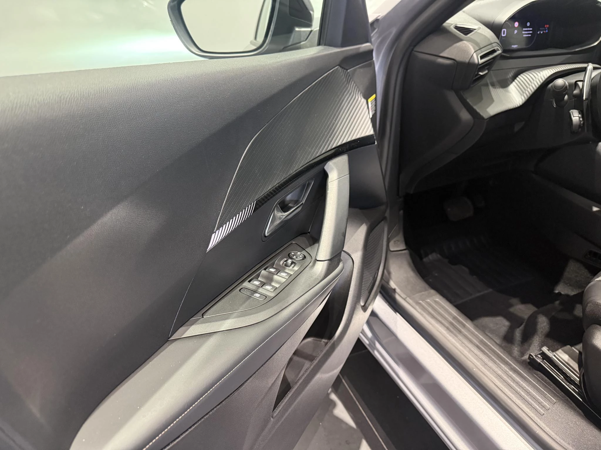 Peugeot-2008-image-7