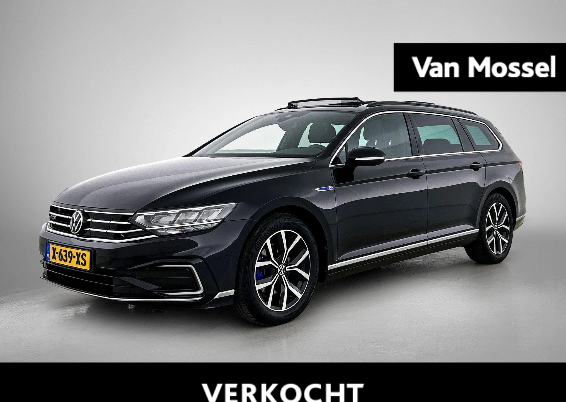 Volkswagen-Passat-image-0