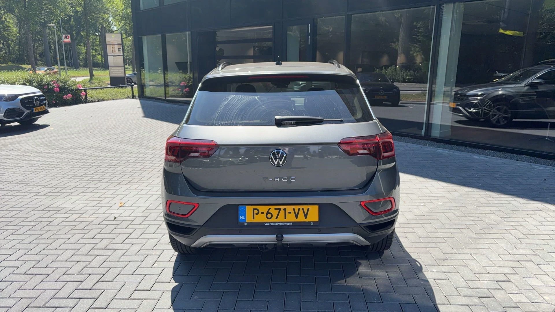 Volkswagen-T-Roc-image-3