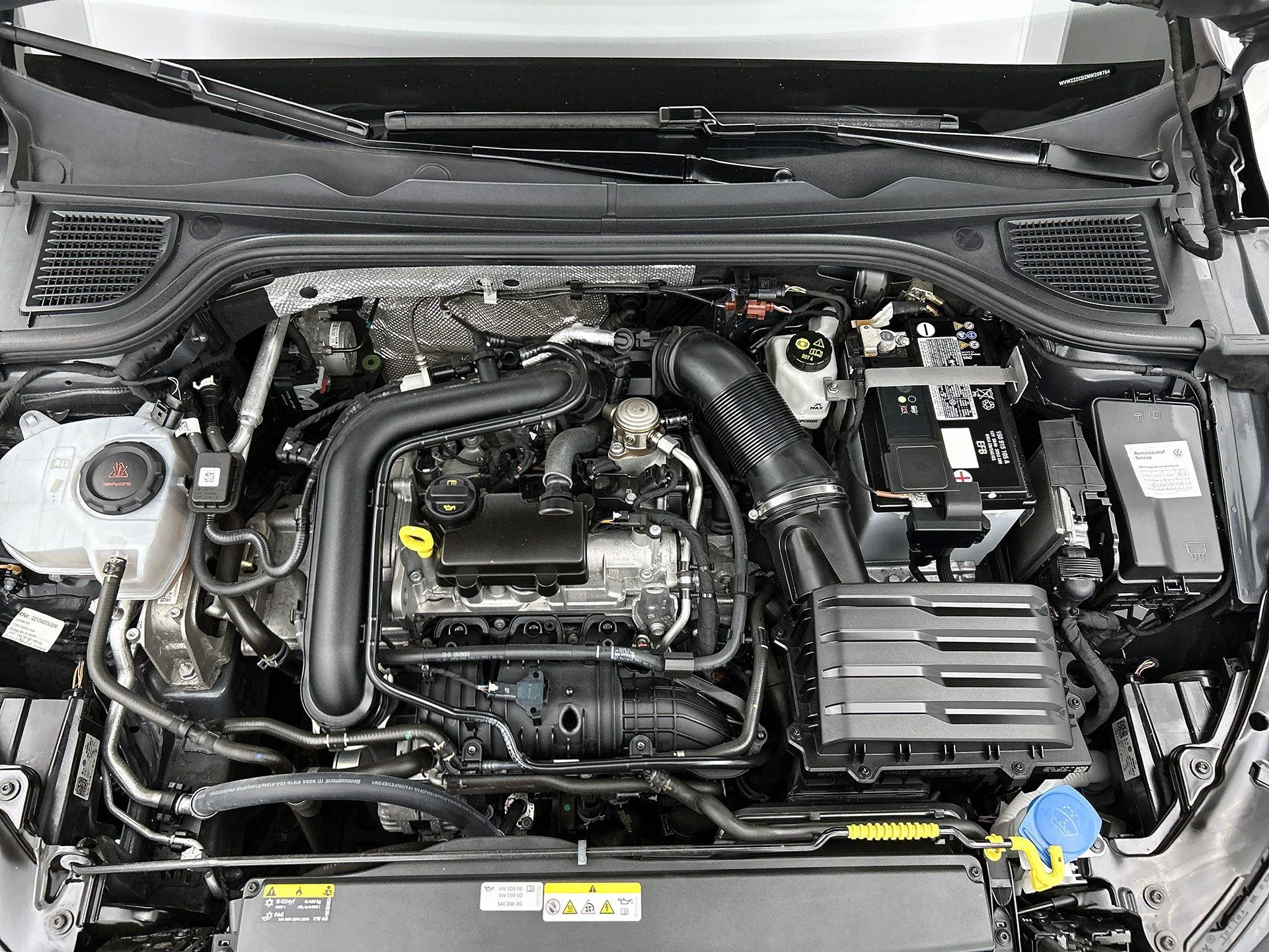 Volkswagen-Golf-image-26