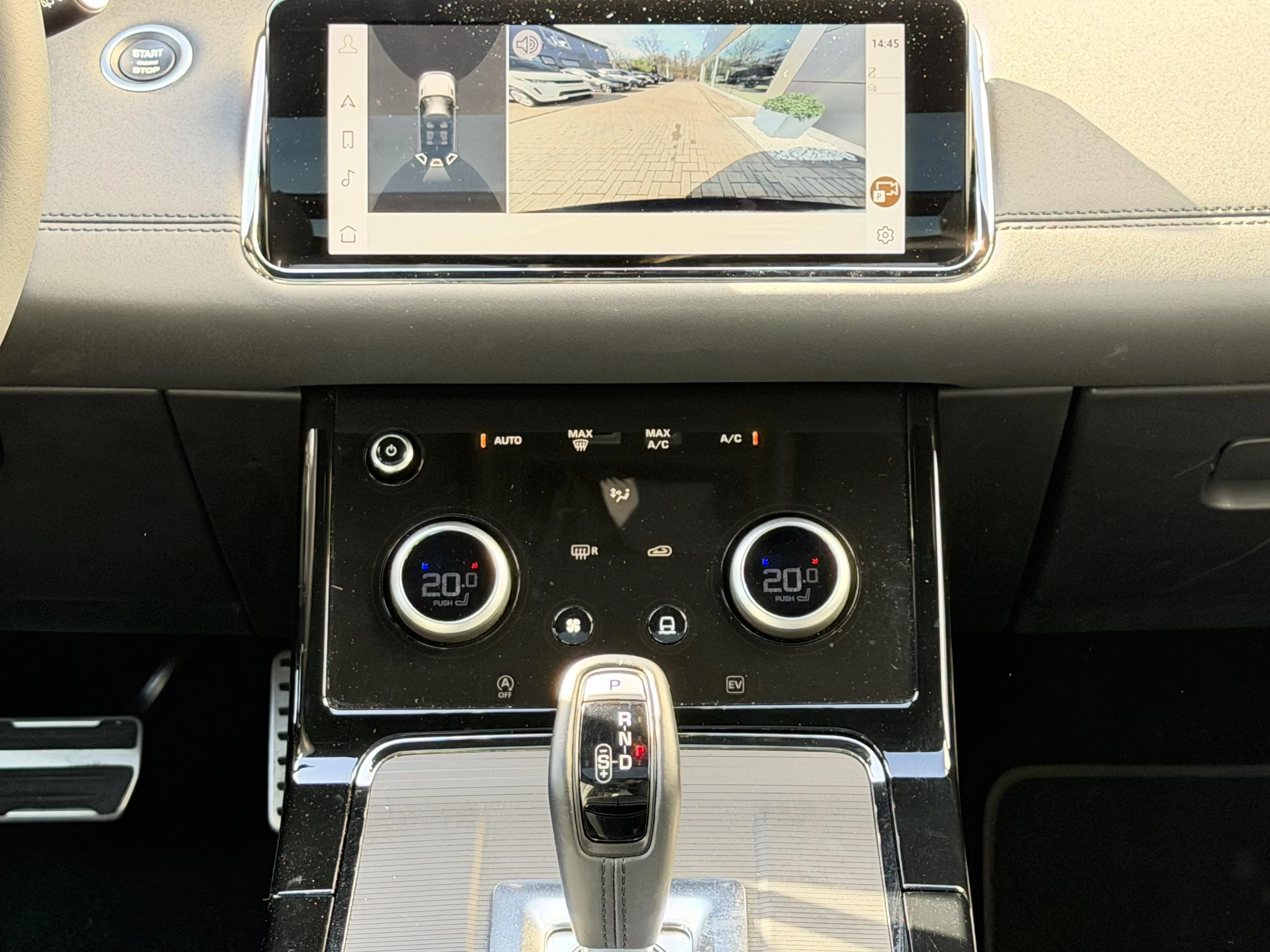 Land Rover Range Rover Evoque P300e PHEV R-Dynamic SE