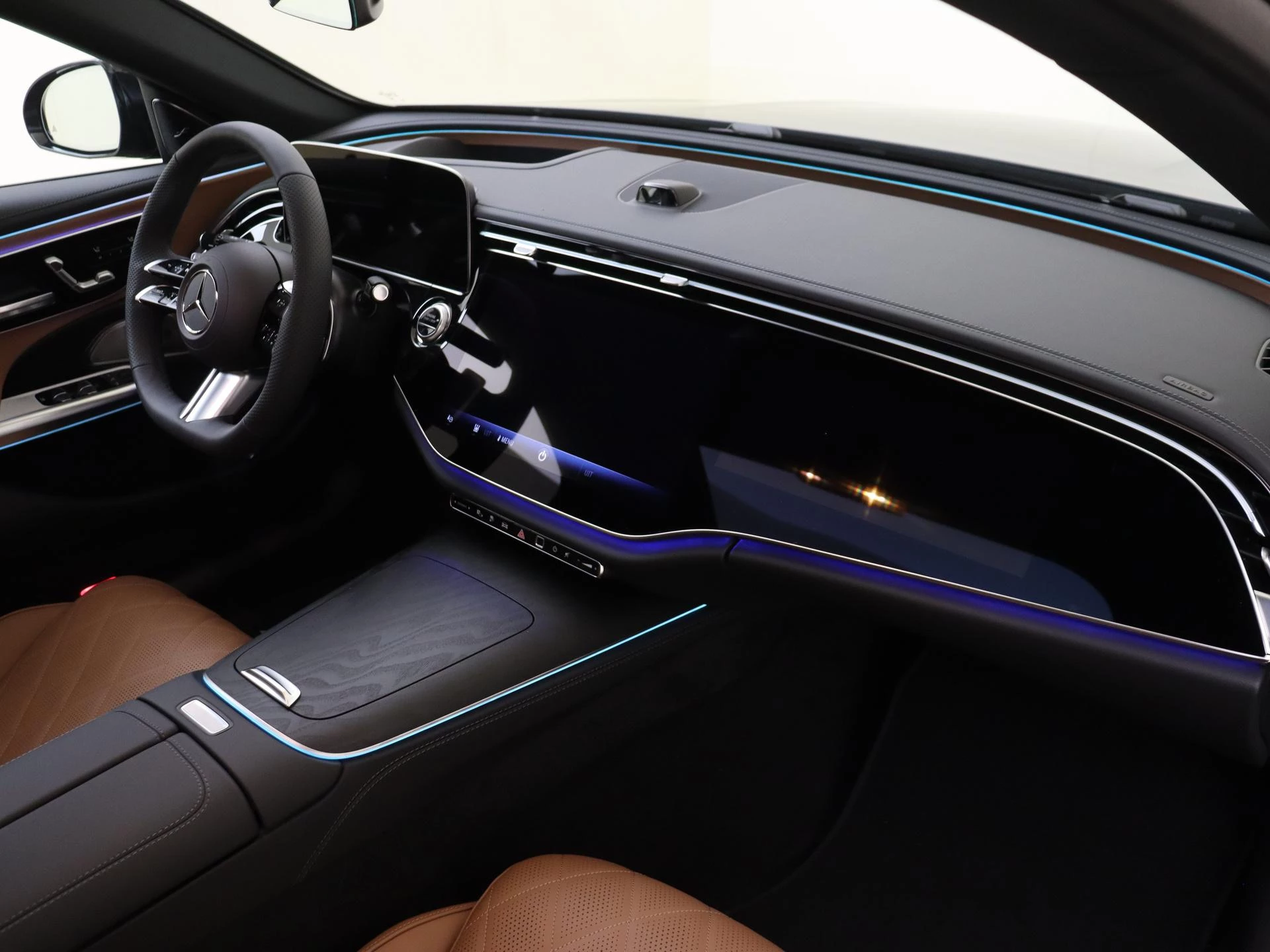 Mercedes-Benz-E-Klasse-image-9