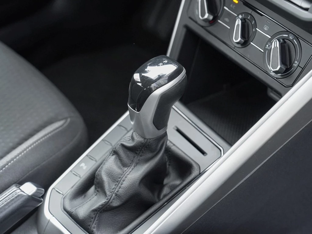 Volkswagen Polo 1.0 TSI DSG Life *LED*App-Connect*DAB+*Lane-Assist*Tempomat*Kamera*PDC*Klima