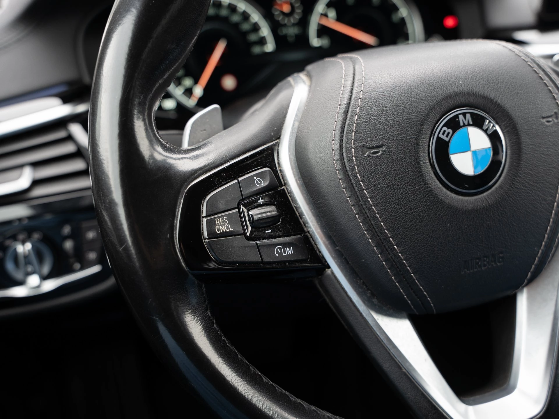 BMW 5er Reihe 530d Touring Luxury Line