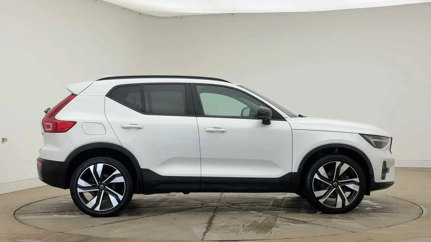 Volvo-XC40-image-2